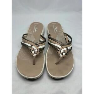 Size 8 Clarks Women’s CLOUDSTEPPERS Woven Strap Thong Sandals Breeze Coral Beige